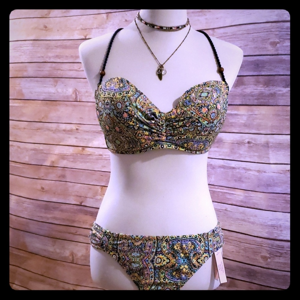 Victoria's Secret bikini